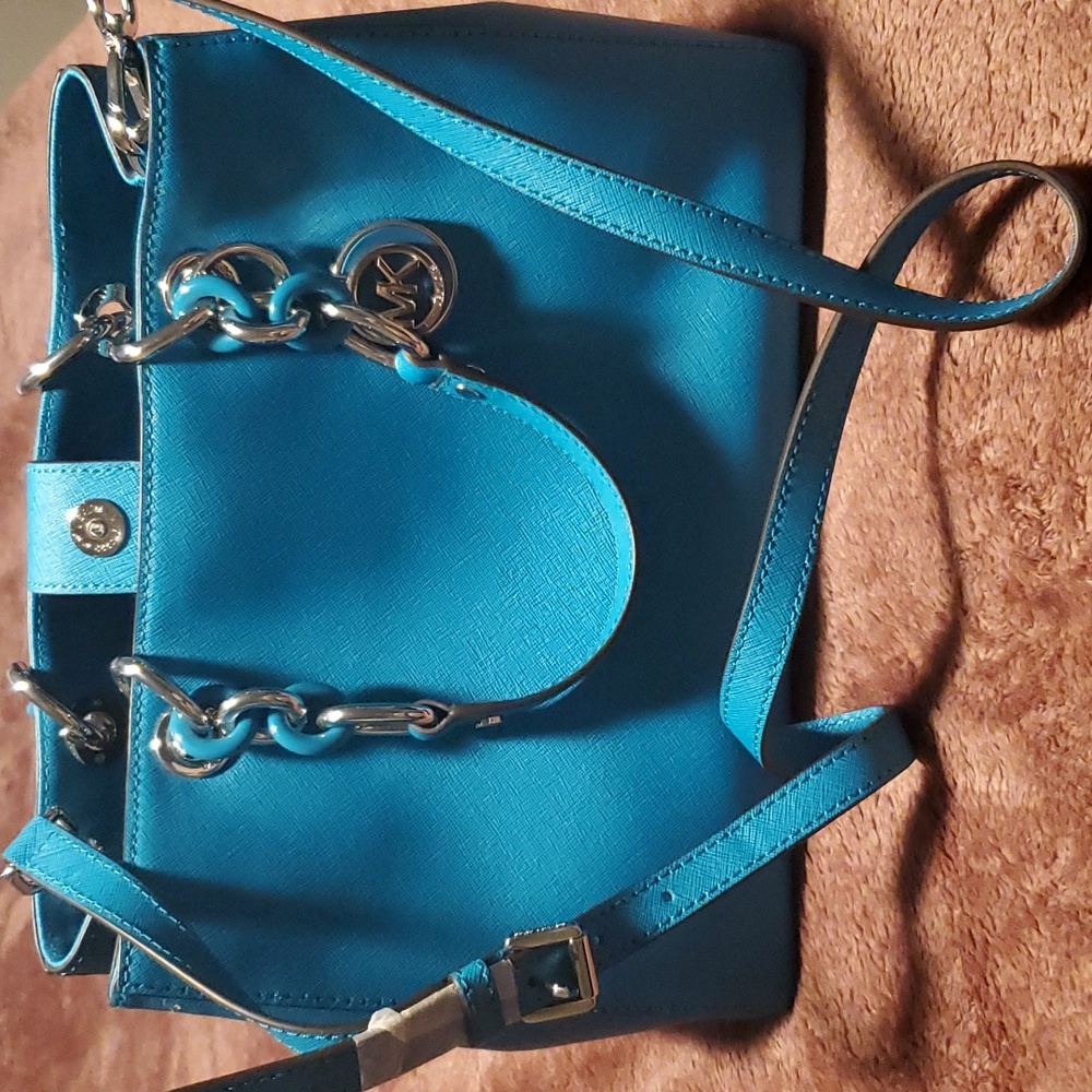 Micheal Kors Purse